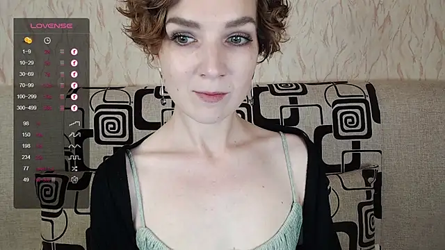 Snapshot of TinaWince chatting on September 11, 5:41 am TinaWince online show from September 11, 5:41 am