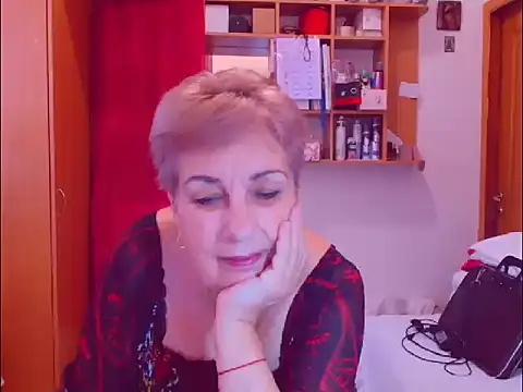 Victoria5643 online show from December 21, 7:56 am