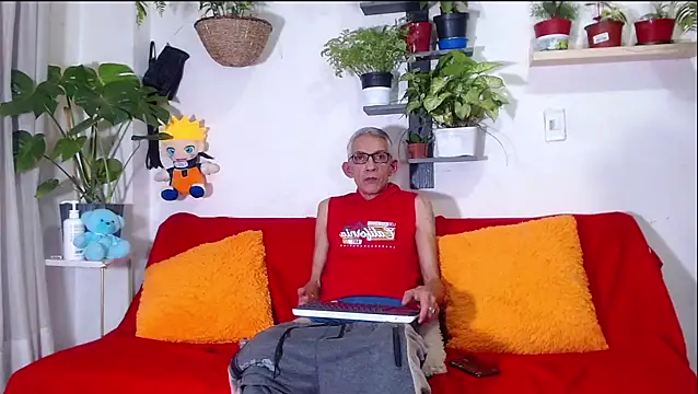 Leon hot X online show from June 16, 5:30 am