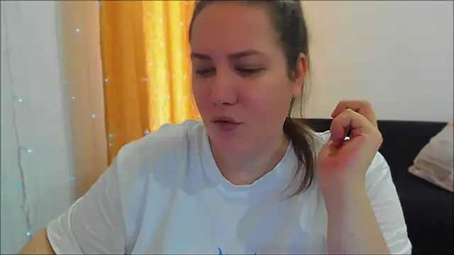  madalexa  online show from April 7, 1:35 pm