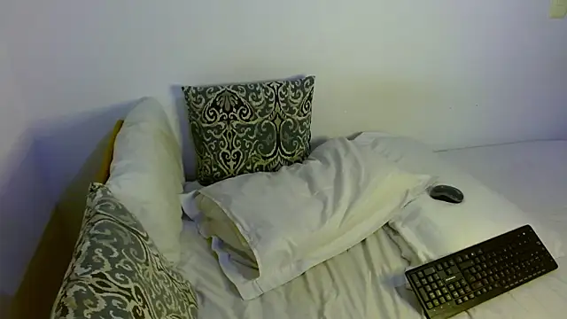 samanta r  online show from October 14, 6:32 pm