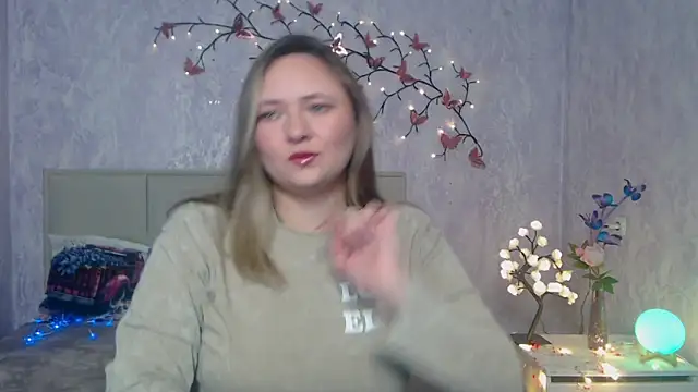 SallyVerda online show from March 17, 6:34 pm