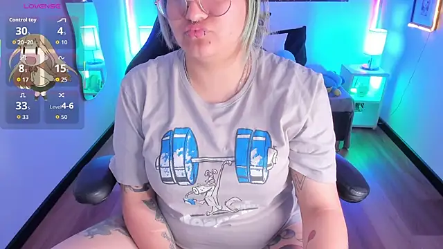 lucky-leah online show from September 13, 4:09 am