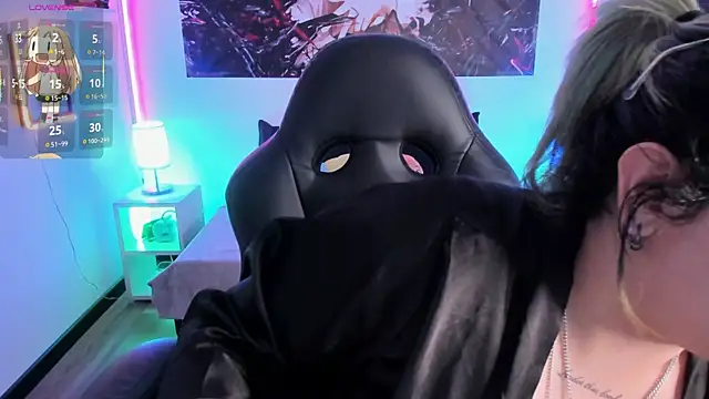 lucky-leah online show from October 31, 4:47 am