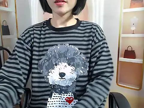 Love bug15 online show from February 8, 4:22 pm