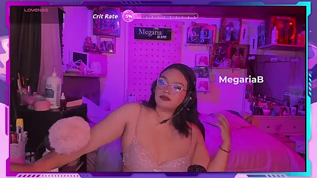 Snapshot of MegariaB chatting on October 18, 4:15 am MegariaB online show from October 18, 4:15 am