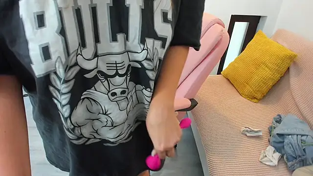 Dyana Kaylinn online show from October 21, 5:44 am