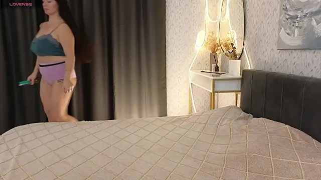 YourSweetDream  online show from October 11, 8:19 am