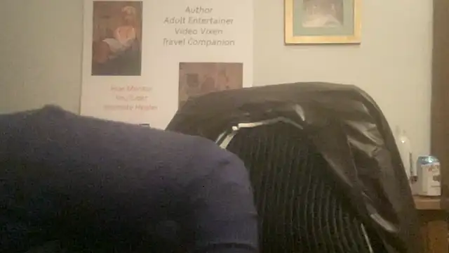 MommyConfident online show from March 30, 12:21 am