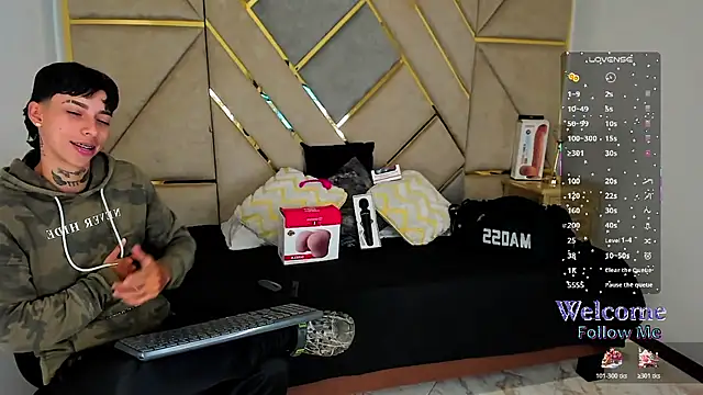 AmberAdams  online show from November 14, 4:07 pm