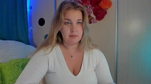 CoraSwon online show from September 8, 6:18 pm