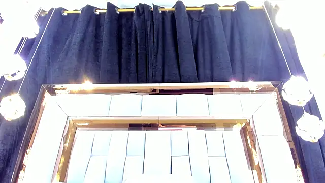 RileySweett online show from October 4, 11:49 am