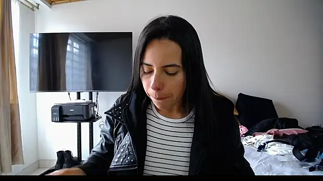 Snapshot of Mariam_Gomezxxx chatting on September 10, 6:52 pm Mariam Gomezxxx online show from September 10, 6:52 pm