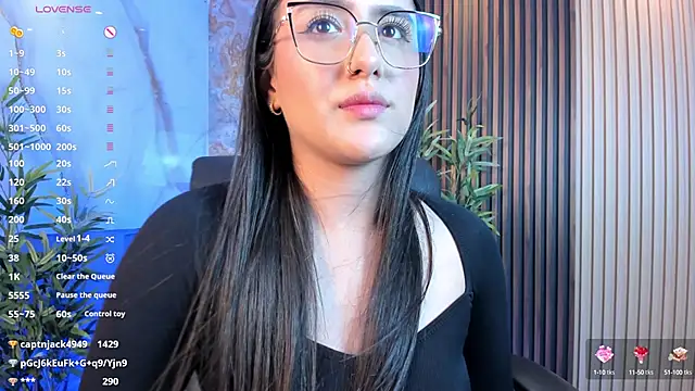 Snapshot of paulina_sweett_ chatting on October 3, 6:57 pm paulina sweett online show from October 3, 6:57 pm