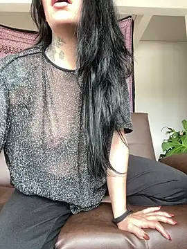 Val   online show from October 21, 5:06 pm