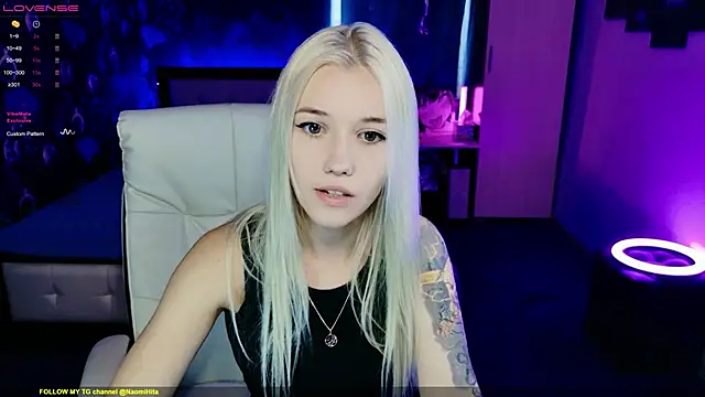 Snapshot of ShhhO_O chatting on September 12, 12:01 pm ShhhO O online show from September 12, 12:01 pm