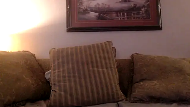 Snapshot of LexxiLeeds chatting on October 8, 11:25 am LexxiLeeds online show from October 8, 11:25 am