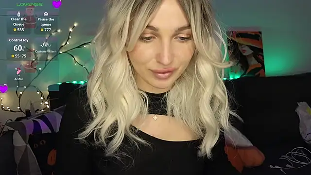 Amelia55555 online show from November 30, 3:38 pm