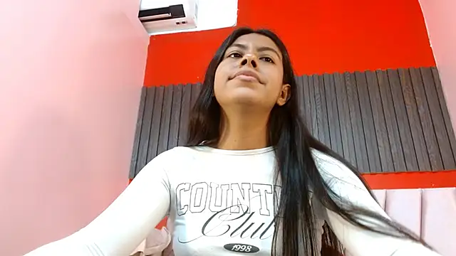 VeronicaRobles online show from December 4, 6:52 pm