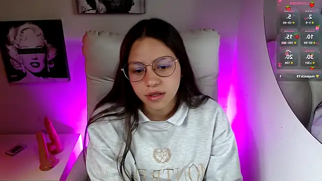 SamanthaRoldaan online show from February 2, 2:16 pm