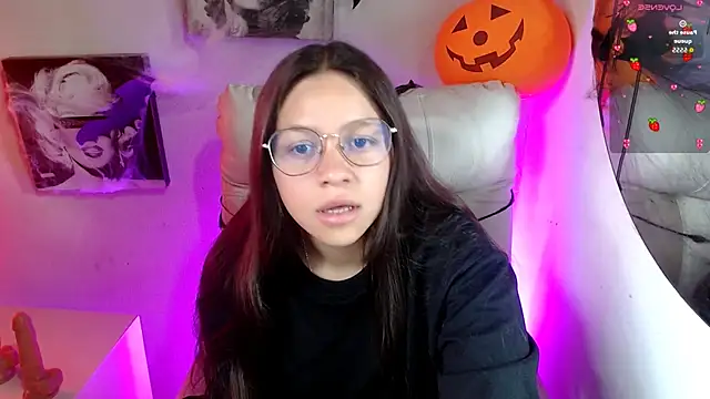 SamanthaRoldaan online show from November 5, 3:06 pm