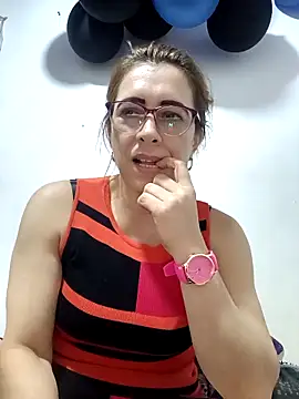 Snapshot of mademonsexy chatting on September 19, 4:00 am mademonsexy online show from September 19, 4:00 am