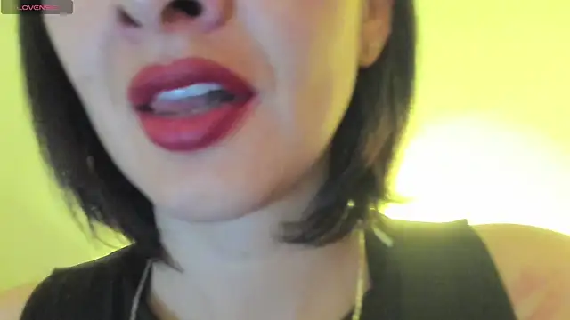 queen fetish online show from September 12, 10:24 am