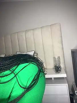 Bustygoddess32 online show from March 19, 2:38 am