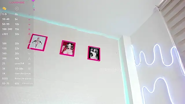 artmiaa online show from February 3, 12:32 pm