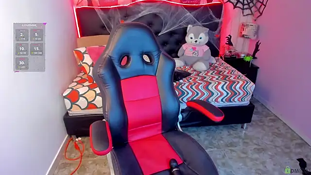 julieth love  online show from October 24, 2:46 pm