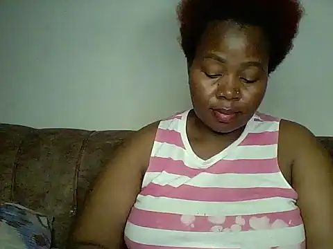 Snapshot of NASTY30 chatting on September 28, 1:12 am NASTY30 online show from September 28, 1:12 am