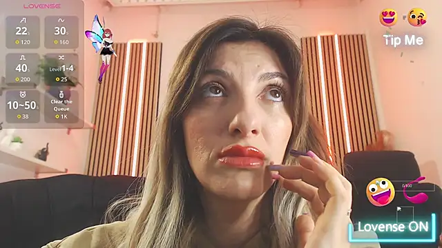 RileyLanna online show from December 1, 4:27 am