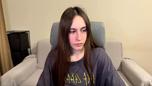 AliceKolltt online show from April 13, 8:42 pm