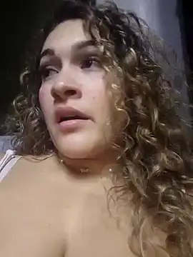 Sara smiiith211 online show from October 23, 12:49 am