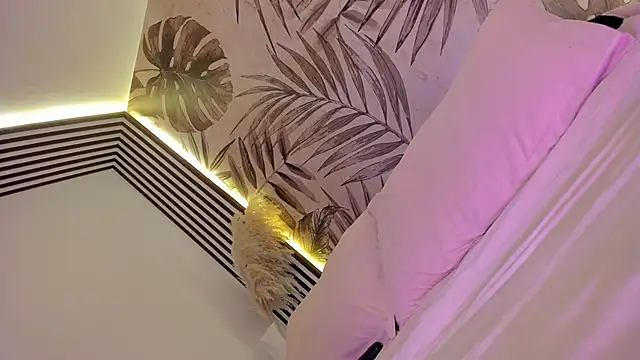 Samaantha-White online show from February 13, 12:07 pm