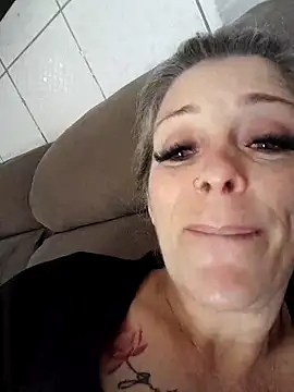 marcialoira online show from October 30, 1:34 pm