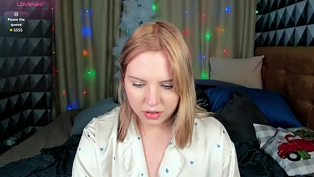 Stacy Luv online show from January 17, 9:17 am