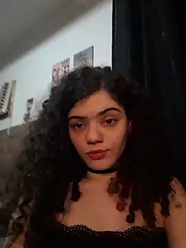 Snapshot of izumikarol chatting on October 9, 1:21 am izumikarol online show from October 9, 1:21 am