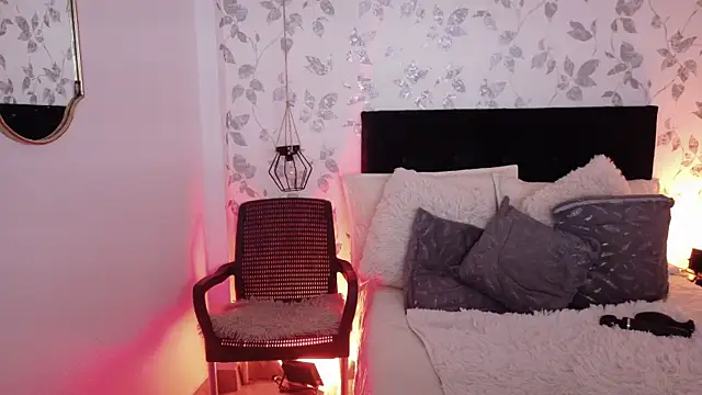 Nathaly-Lopez online show from January 19, 2:46 pm