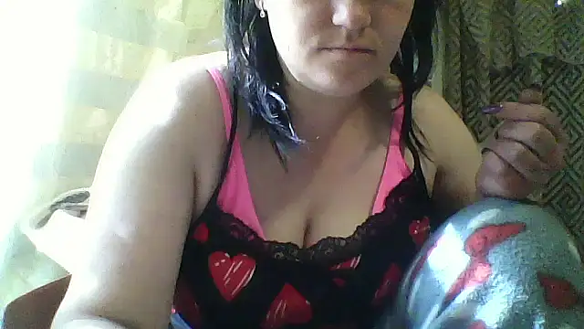 HollyLaBerry online show from May 16, 7:11 am