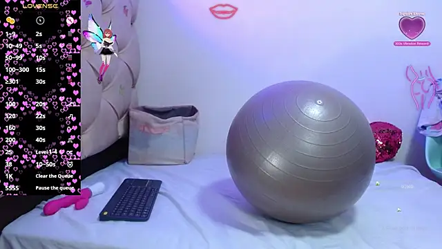 Snapshot of cleopatraa chatting on September 25, 10:29 pm cleopatraa online show from September 25, 10:29 pm