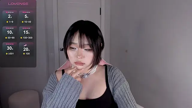 hee young11 online show from February 23, 8:08 pm