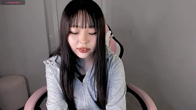 Snapshot of hee_young11 chatting on September 17, 4:38 pm hee young11 online show from September 17, 4:38 pm