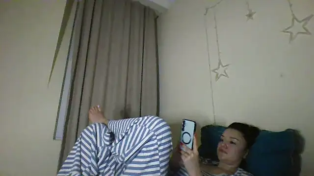 Linusya online show from February 23, 5:12 pm