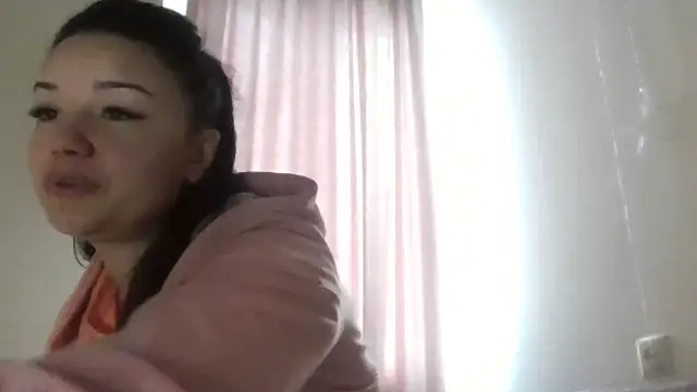 Linusya online show from March 2, 10:33 am