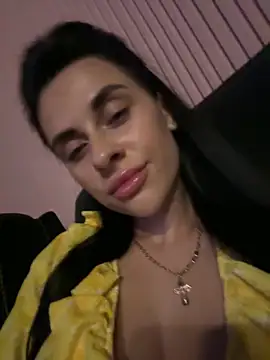 MariaValverdeee online show from June 26, 8:32 pm