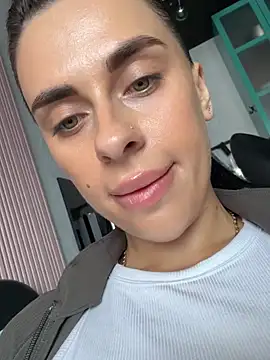 MariaValverdeee online show from June 25, 1:13 pm