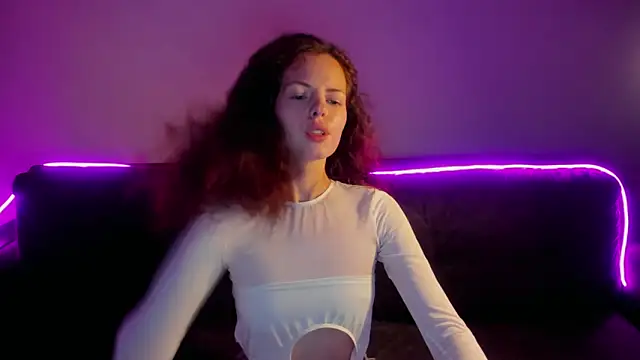 RubyAttwood online show from March 7, 9:00 pm