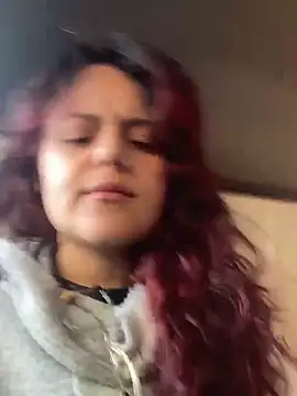 Scarletleon77 online show from February 28, 11:42 am