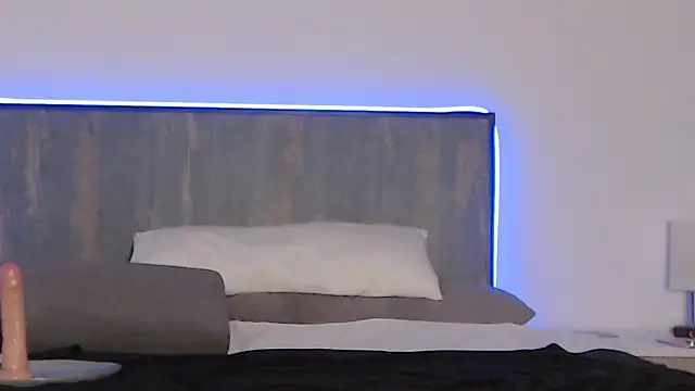 UK Tall Barbie Slut online show from November 20, 7:53 am